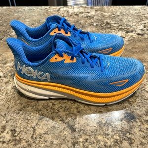 Hoka Clifton 9 Men’s Size 10.5